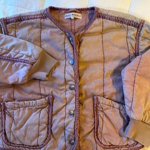 Free People quilted jacket it’s a slouchy style jacket